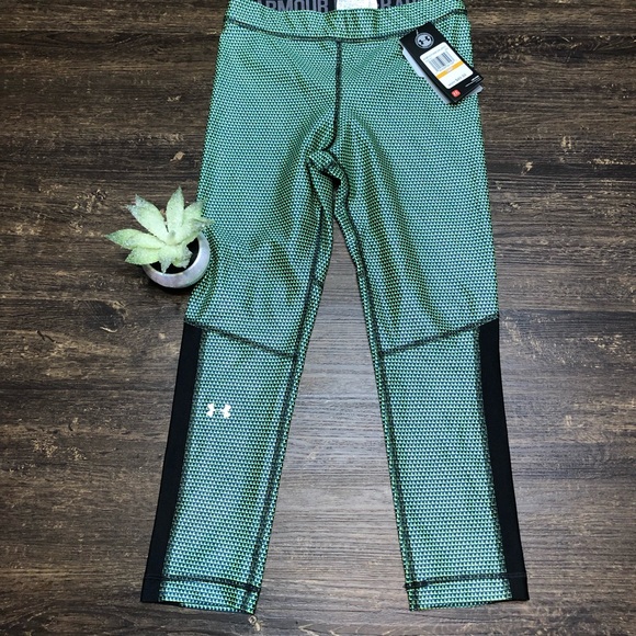 Under Armour Pants - Under Armour Green/Black Legging Capri Size Small
